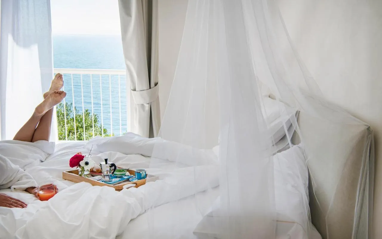 Bed & Breakfast Una Villa - Amalfi Boutique Rooms B&B
